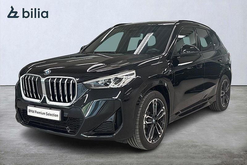 Svart Begagnad 2025 BMW X1 M Sport SUV | 569 900 kr (Lite dyr) - Bild 1/4