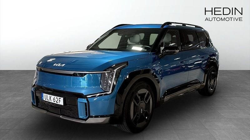 Blå (blue) Begagnad 2024 Kia EV9 3 SUV | 709 900 kr (Superpris) - Bild 1/4