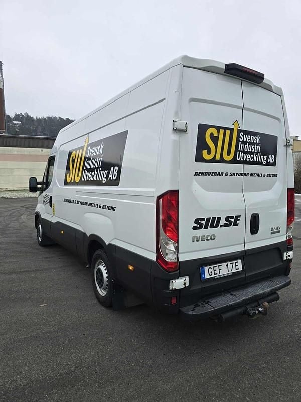 Begagnad Iveco Daily 136 HK (100 kW) 2022 Van