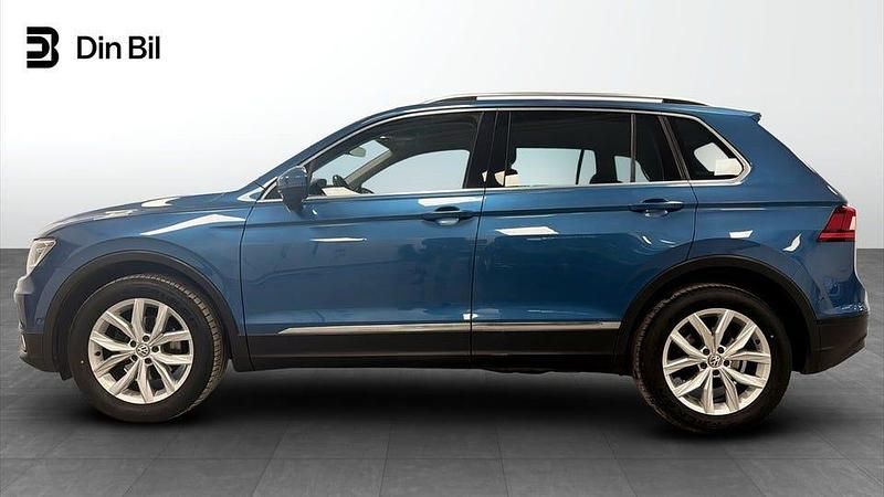 Begagnad VW Tiguan Executive 150 HK (110 kW) 2017 Ljusblå SUV