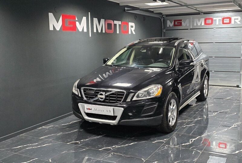 Svart Begagnad 2011 Volvo XC60 Summum SUV | 149 000 kr (Bra pris) - Bild 1/4