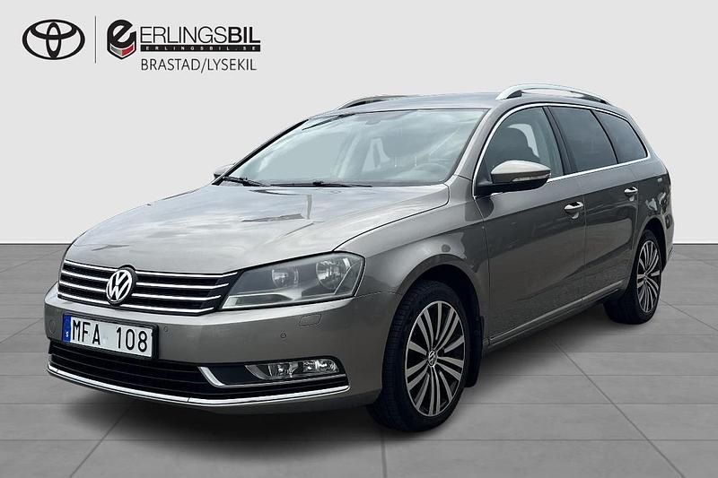 Ljusbrun (brun) Begagnad 2012 VW Passat Kombi | 74 900 kr (Marknadspris) - Bild 1/4