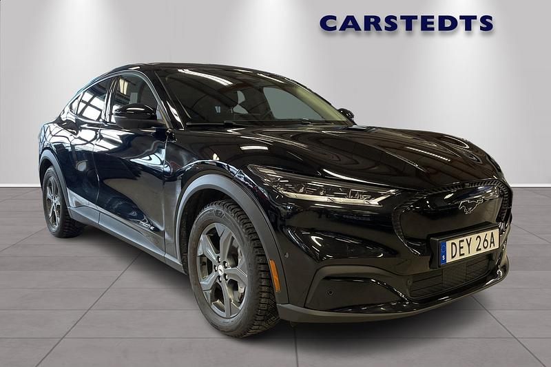 Begagnad Ford Mustang Mach-E Standard Range 216 kW (294 HK) 2021 Svart SUV
