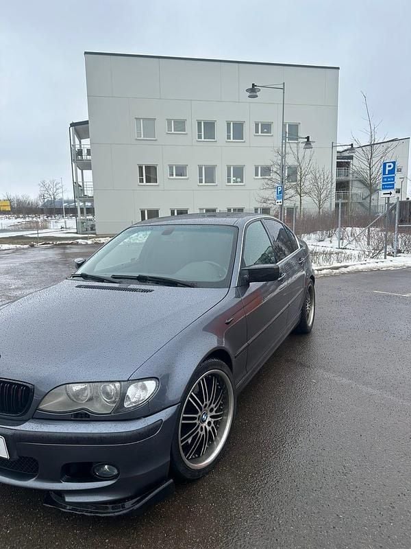 Begagnad BMW 330 231 HK (169 kW) 2002 Sedan