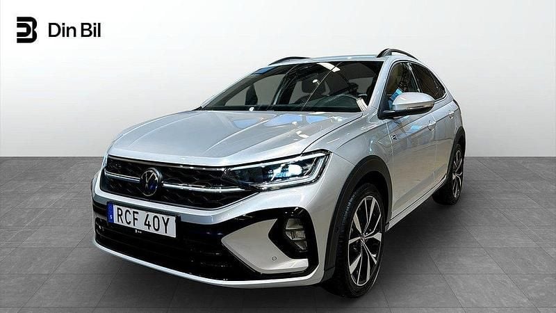 Silver (reflex silver metallic) Begagnad 2024 VW Taigo IQ Drive SUV | 264 900 kr (Marknadspris) - Bild 1/4
