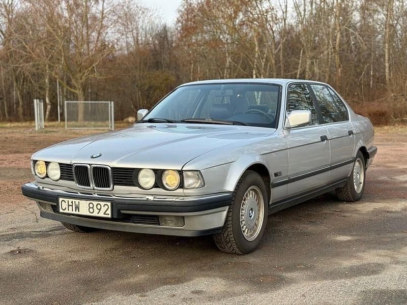 Sterling silver Begagnad 1992 BMW 730 Sedan | 60 000 kr - Bild 1/4