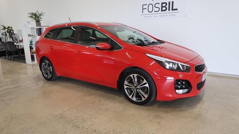 Röd Begagnad 2015 Kia Ceed GT-Line Kombi | 119 900 kr (Marknadspris) - Bild 1/4