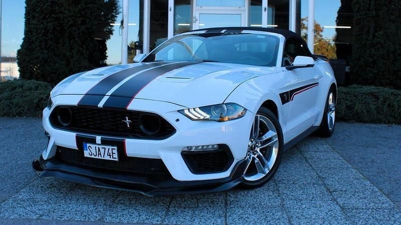 Vit Begagnad 2020 Ford Mustang Convertible Cab | 369 900 kr - Bild 1/4