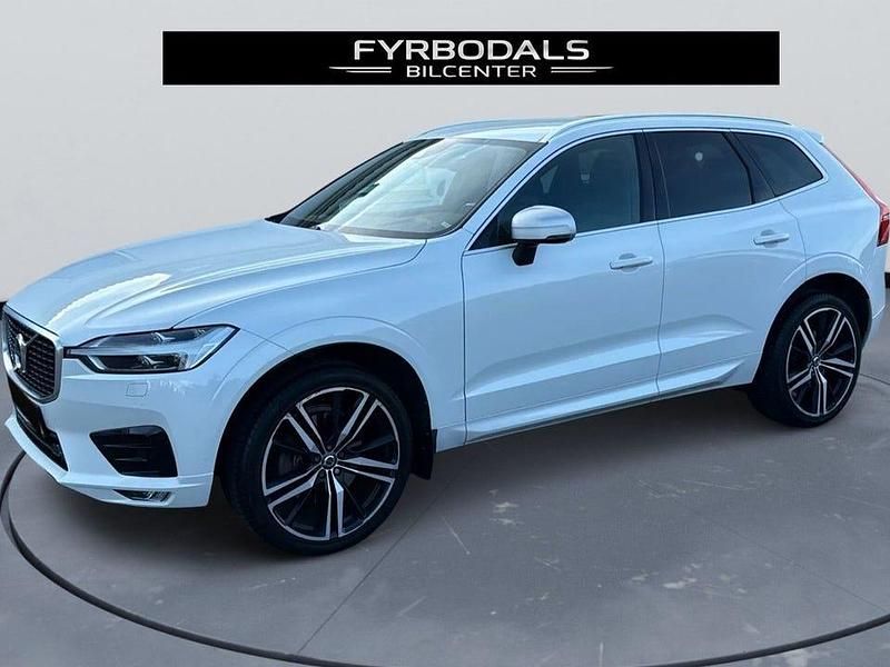 Vit Begagnad 2019 Volvo XC60 R-Design SUV | 349 000 kr (Marknadspris) - Bild 1/4