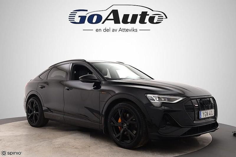 Begagnad Audi e-tron Black Edition 2021 Svart SUV