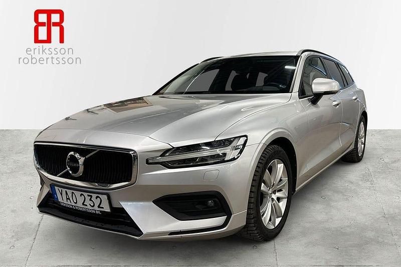 Silver Begagnad 2020 Volvo V60 Momentum Kombi | 269 900 kr (Marknadspris) - Bild 1/4
