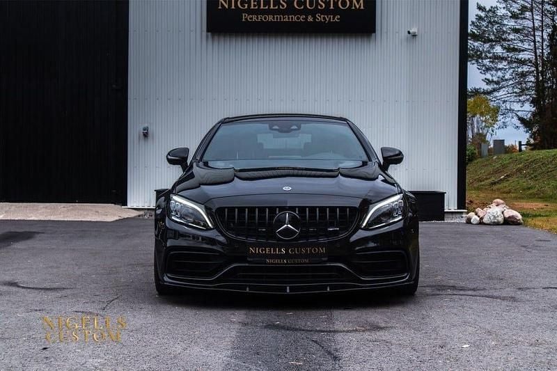 Begagnad Mercedes C63 AMG AMG 476 HK (350 kW) 2021 Svart Sportkupé
