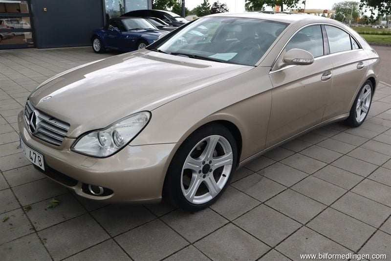 Silver Begagnad 2006 Mercedes CLS500 Sportkupé | 74 900 kr - Bild 1/2