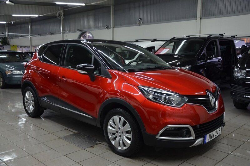 Flerfärgad Begagnad 2014 Renault Captur SUV | 139 900 kr (Marknadspris) - Bild 1/4
