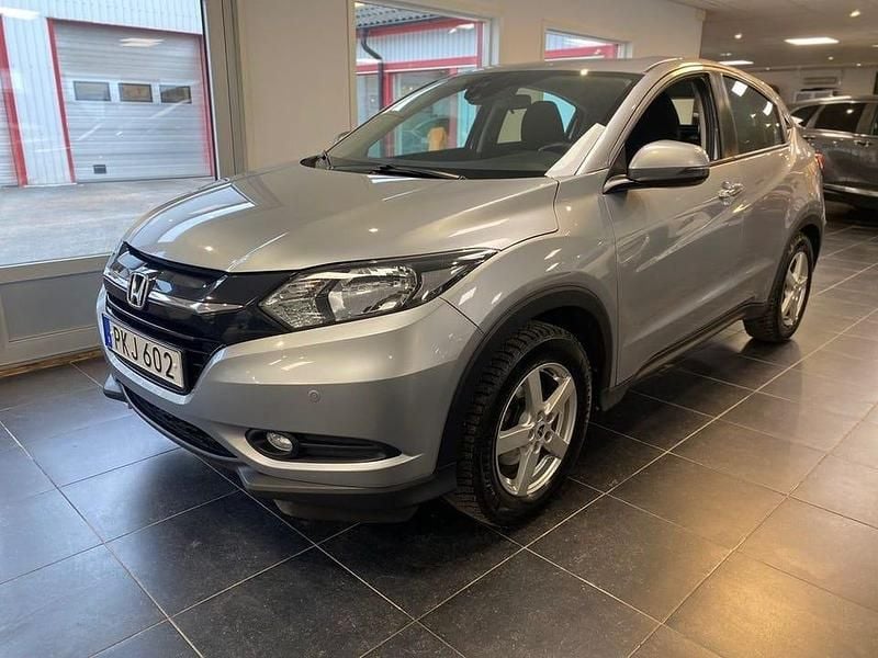 Silver Begagnad 2017 Honda HR-V Elegance SUV | 99 900 kr (Marknadspris) - Bild 1/4