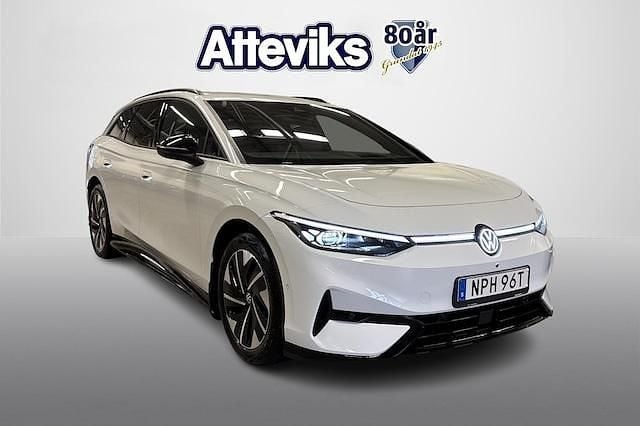 Vit Begagnad 2024 VW ID.7 Pro Kombi | 614 900 kr (Lite dyr) - Bild 1/4