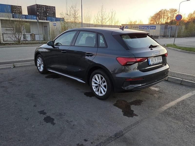 Begagnad Audi A3 150 HK (110 kW) 2022 Gunmetal / metalic Sedan