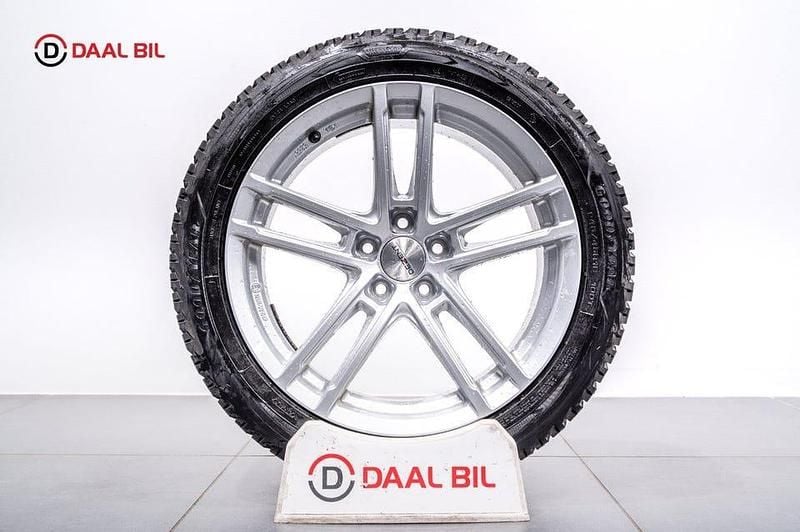 Begagnad Volvo V90 Core 350 HK (257 kW) 2023 Svart Kombi