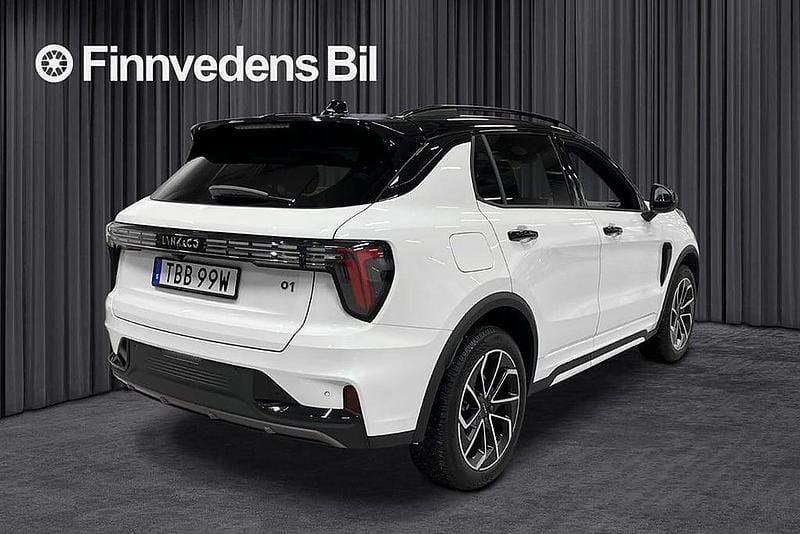 Begagnad Lynk & Co 01 139 HK (102 kW) 2024 Vit SUV
