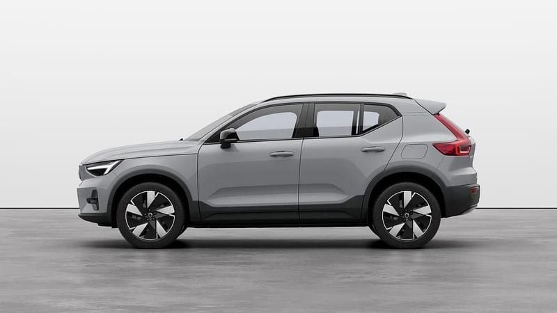 Ljusbrun (brun) Begagnad 2024 Volvo EX40 Plus SUV | 4 895 kr - Bild 1/4