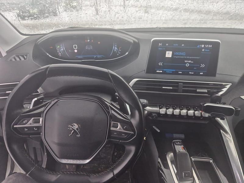 Begagnad Peugeot 3008 131 HK (96 kW) 2019 SUV