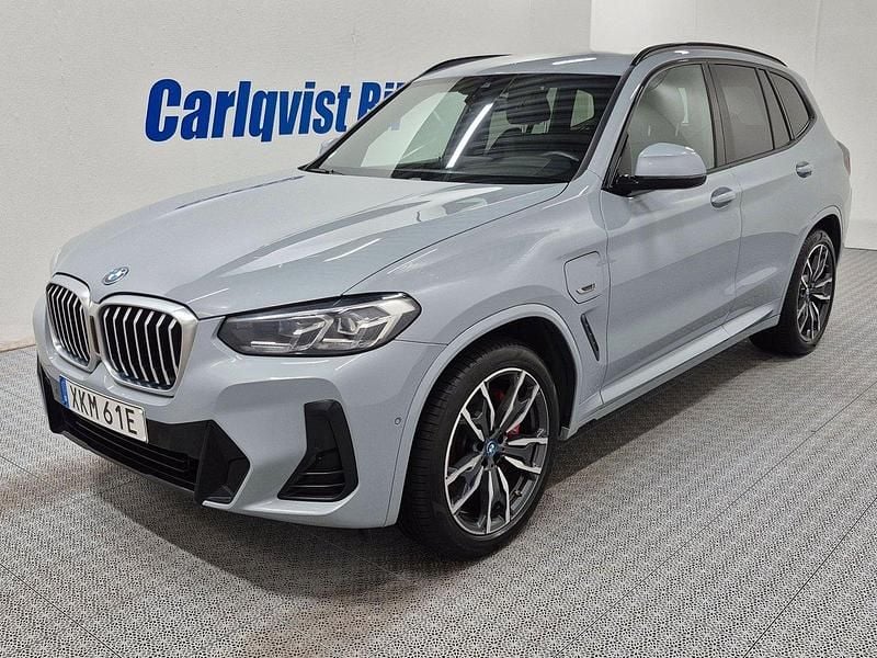 Grå (brooklyn grå metallic) Begagnad 2022 BMW X3 M Sport SUV | 455 000 kr (Marknadspris) - Bild 1/4