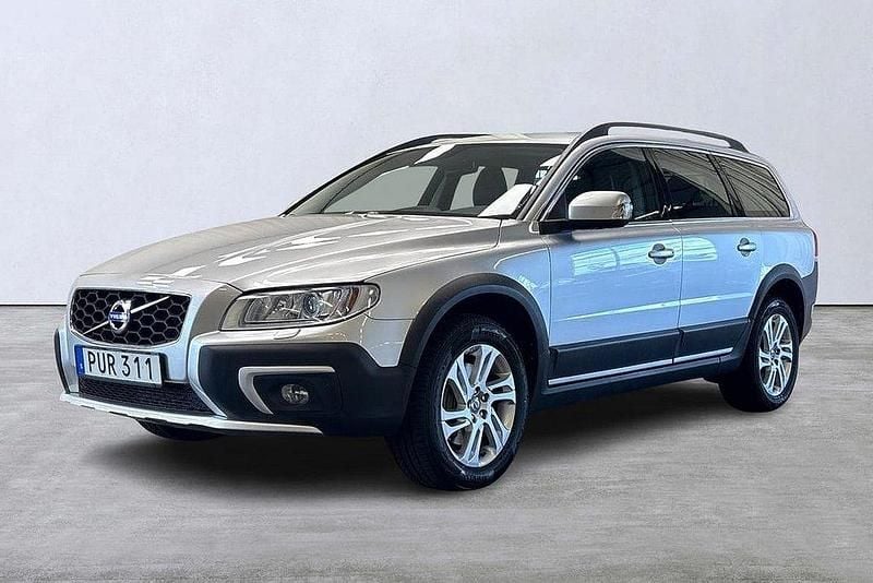 Silver Begagnad 2014 Volvo XC70 Business Edition SUV | 209 900 kr (Marknadspris) - Bild 1/4