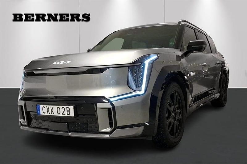 Grå Begagnad 2024 Kia EV9 GT-Line SUV | 699 900 kr (Lite dyr) - Bild 1/4