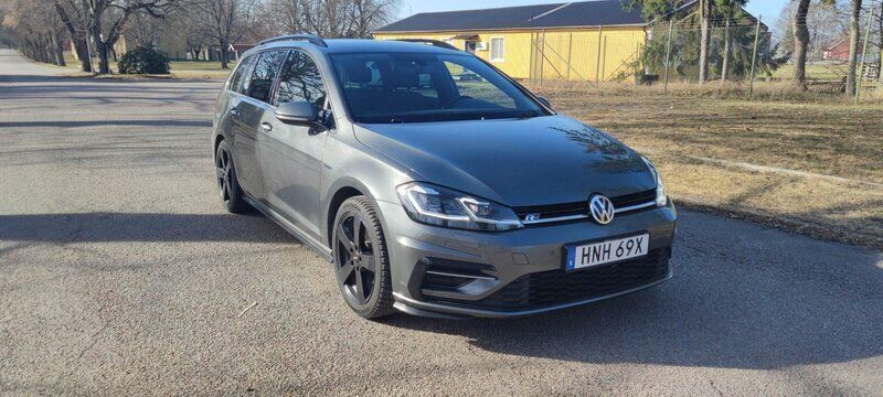 Grå Begagnad 2020 VW Golf VII GT Kombi | 238 500 kr (Dyr) - Bild 1/4