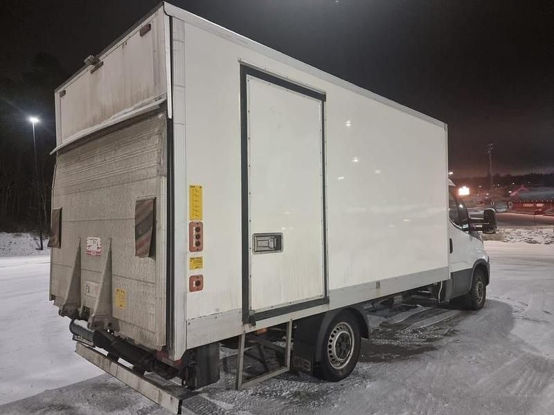 Begagnad Iveco Daily 136 HK (100 kW) 2018