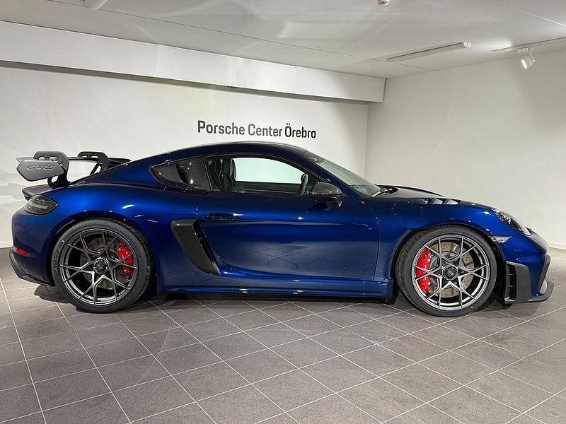 Ny Porsche 718 Cayman GT4 501 HK (368 kW) 2025 Blå Sportkupé