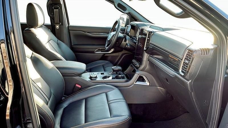 Ny Ford Ranger Wildtrack 280 HK (205 kW) 2025 Svart Pickup