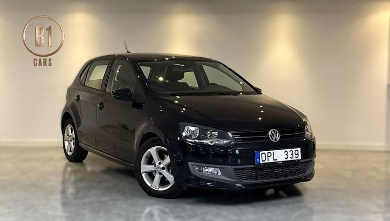 Svart Begagnad 2010 VW Polo Halvkombi | 59 900 kr (Marknadspris) - Bild 1/4