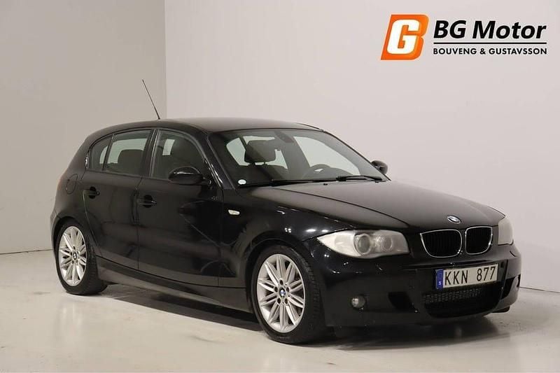 Svart Begagnad 2008 BMW 120 Advantage Halvkombi | 49 700 kr (Bra pris) - Bild 1/3