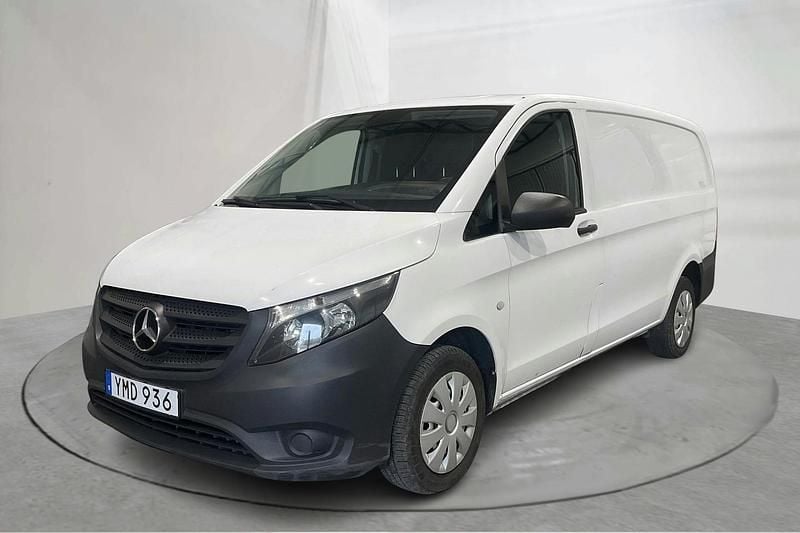Vit Begagnad 2017 Mercedes Vito Minibuss | 150 000 kr (Superpris) - Bild 1/4
