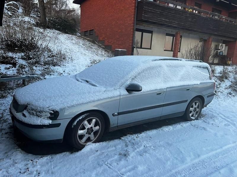 Begagnad 2001 Volvo V70 Kombi | 20 000 kr (Bra pris) - Bild 1/1