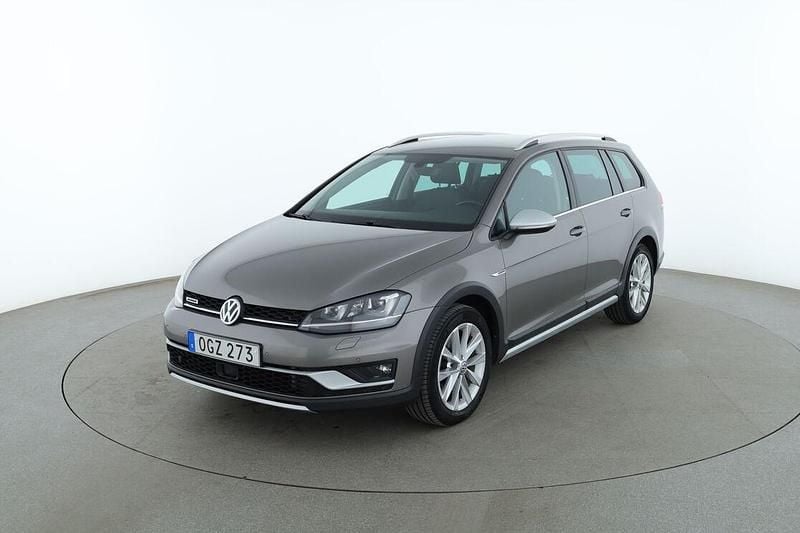 Grå Begagnad 2016 VW Golf VII Kombi | 166 000 kr (Marknadspris) - Bild 1/3