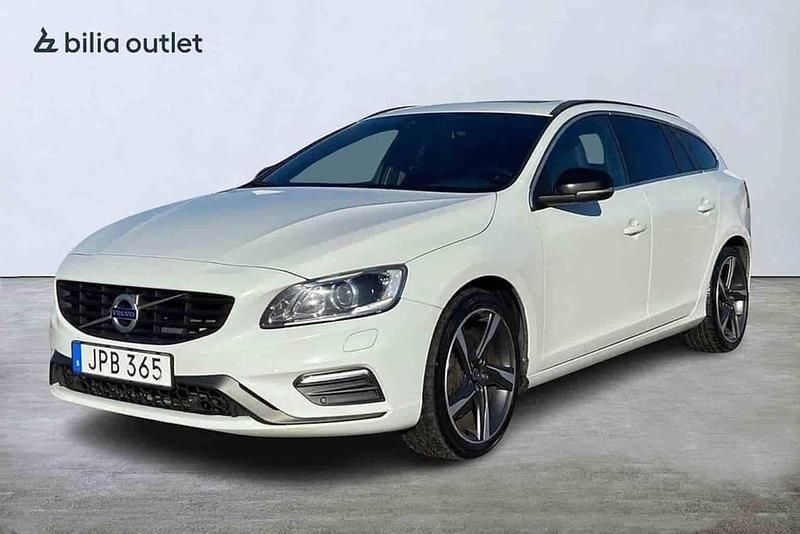 Vit Begagnad 2015 Volvo V60 Kombi | 199 900 kr - Bild 1/1