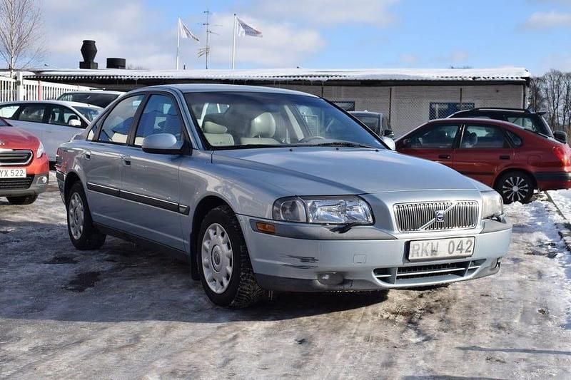 Begagnad Volvo S80 140 HK (102 kW) 2000 Blå Sedan