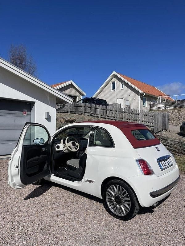 Vit Begagnad 2015 Fiat 500C Lounge Cab | 84 000 kr (Marknadspris) - Bild 1/4