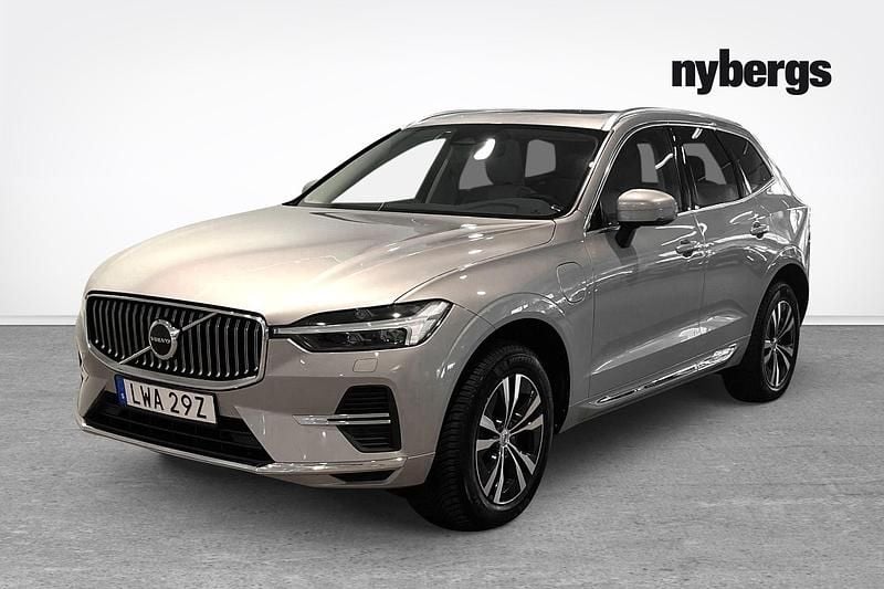 Begagnad Volvo XC60 Core 355 HK (261 kW) 2024 Silver SUV