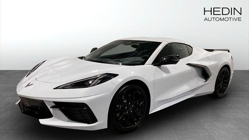 Grå (white) Ny 2024 Chevrolet Corvette Sportkupé | 1 387 960 kr - Bild 1/4