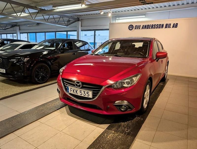 Begagnad Mazda 3 Inclusive 150 HK (110 kW) 2014 Röd Halvkombi