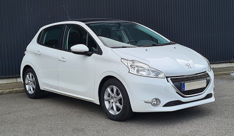 Begagnad 2014 Peugeot 208 Halvkombi | 59 900 kr (Marknadspris) - Bild 1/4
