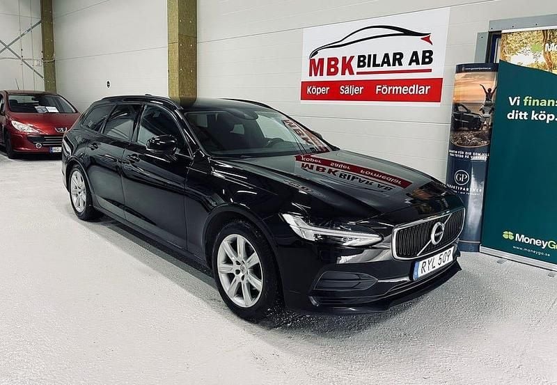 Begagnad Volvo V90 Kinetic 150 HK (110 kW) 2018 Svart Kombi