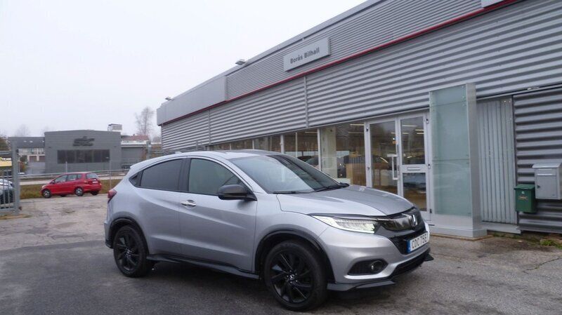 Silver Begagnad 2019 Honda HR-V SUV | 199 800 kr (Marknadspris) - Bild 1/4