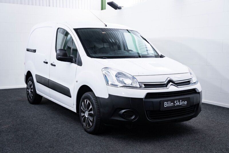 Vit Begagnad 2013 Citroën Berlingo Minibuss | 59 900 kr (Marknadspris) - Bild 1/4