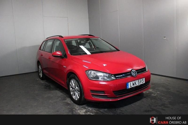 Begagnad VW Golf VII 110 HK (80 kW) 2016 Röd Kombi