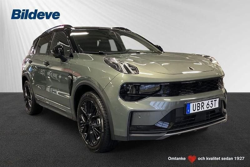 Grön Begagnad 2025 Lynk & Co 01 SUV | 399 900 kr (Superpris) - Bild 1/4