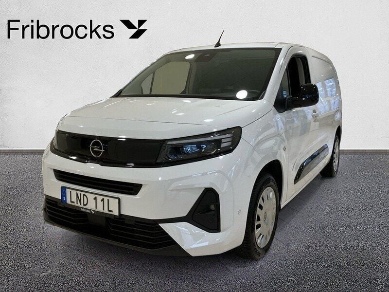 Vit Begagnad 2024 Opel Combo Elite Minibuss | 324 875 kr - Bild 1/4